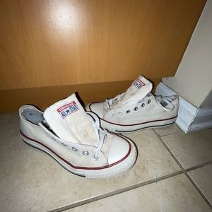 CONVERSE- white low tops